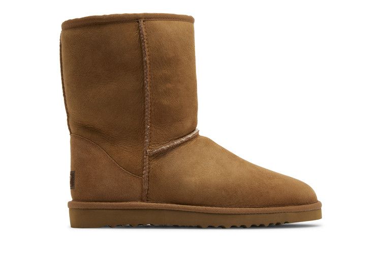 UGG Classic Short 'Chestnut'