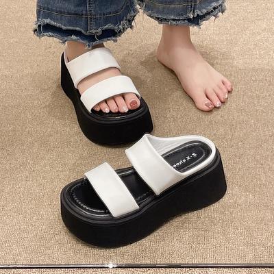 Летние Уличные Современные Шлепанцы Высокий Каблук Плоская Подошва с Женской Обувью 2024 Высокое Качество Натягивающиеся Неглубокие Однотонные Женские Шлепанцы