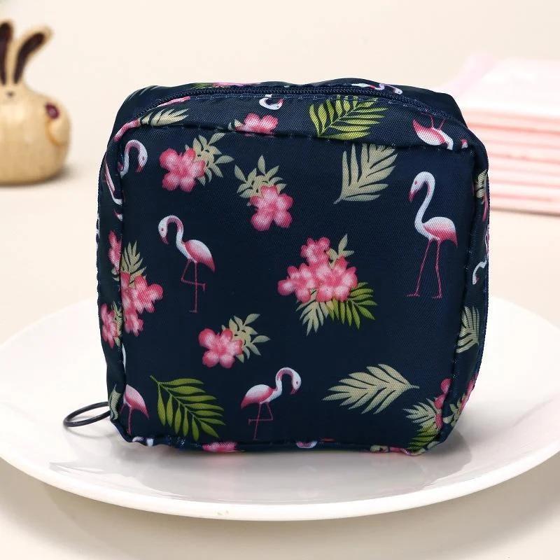 Zipper Portable Travel Large Capacity Sanitary Napkin Handbag Storage Bag Cute Cartoon Design Girls Periodic Bag Convenient