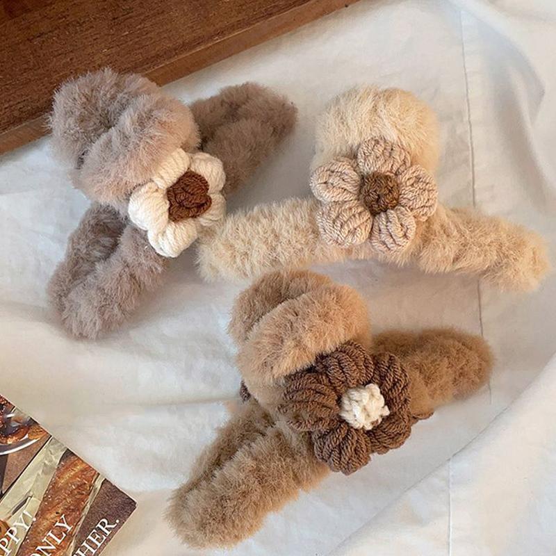 Vintage Large Plush Flower Hair Clips Girls Elegant Ponytail Braid Claw Hair Duckbill Clip Girls Headdress Gift