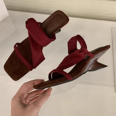 Мода Мода Сандалии на танкетке Лето Новые Квадратный носок Открытый носок Неглубокий вырез Противоскользящие Износостойкие Тапочки необычной формы