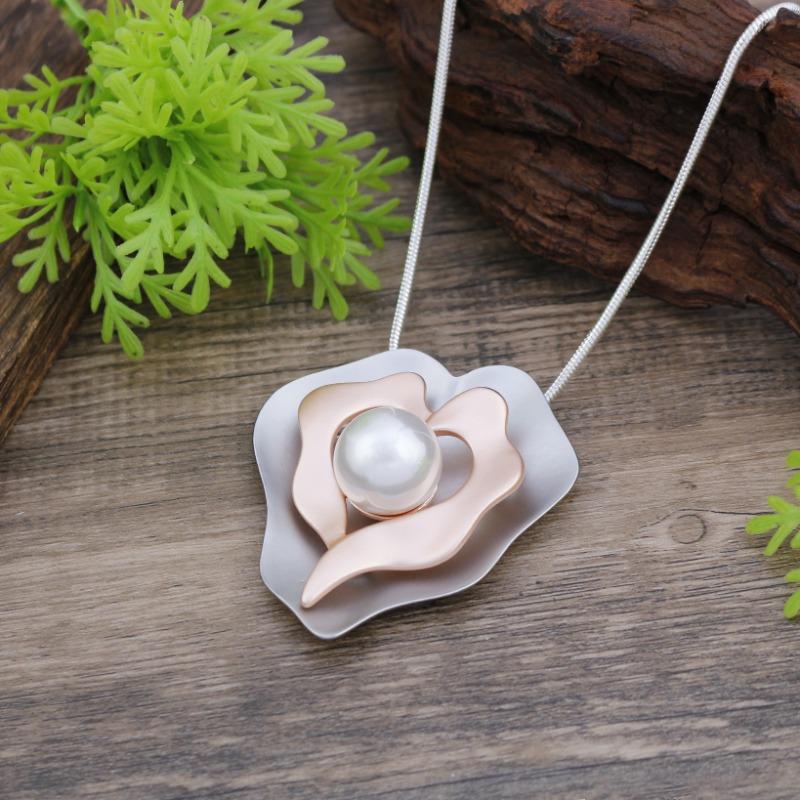 New Matte Double-layer Geometric Love Long Pendant Women's Fashion Versatile Three-dimensional Heart-shaped Long Necklace