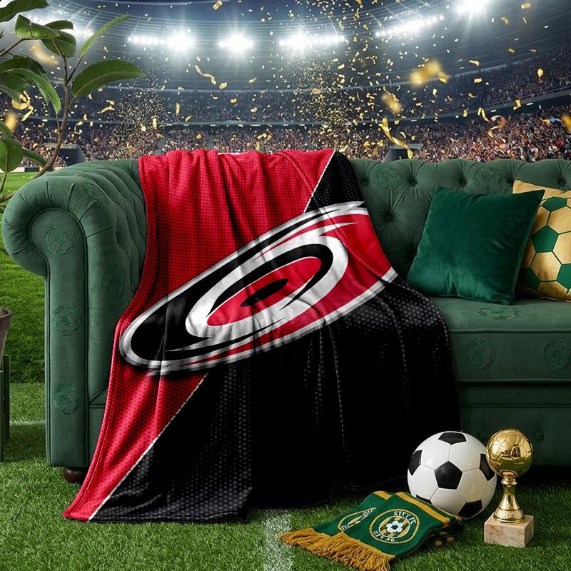 Carolina Hockey Logo Throws Blanket Flannel Blankets Plush for Couch Bed Gifts for Men Women Travel picnic blanket Christmas fan gifts