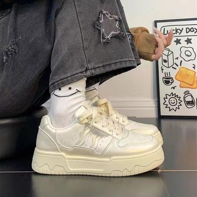 Маленькие белые туфли на толстой подошве для женской весны и осени, новые модели увеличивают рост, простые и универсальные дышащие повседневные кеды