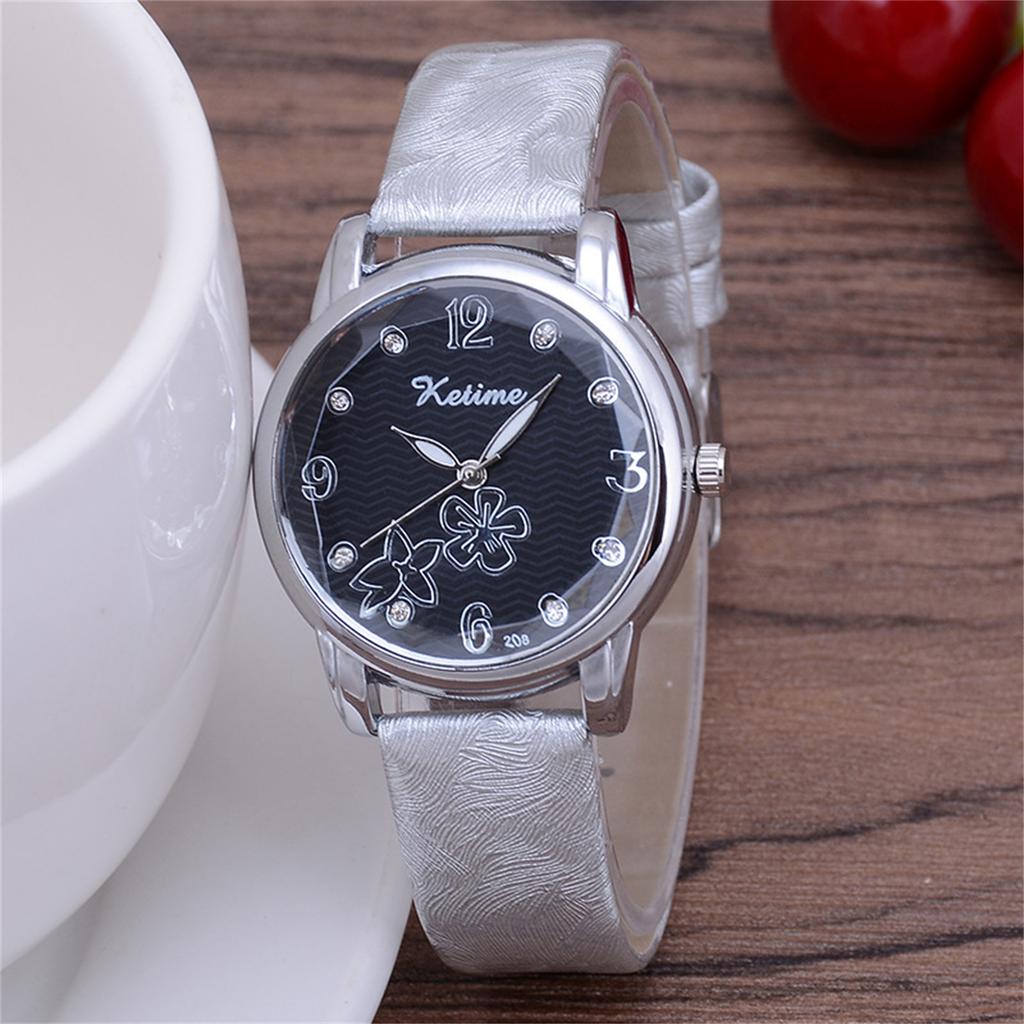 Women Fashion Leather Watch