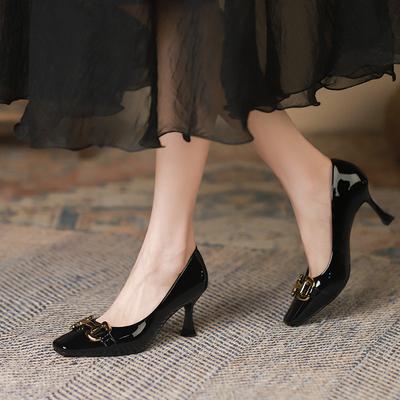 Женские новые туфли на высоком каблуке, корейская версия, туфли на шпильке с металлической пряжкой, темпераментная пригородная обувь