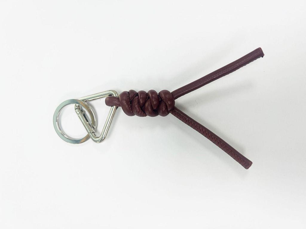 Роскошный плетеный треугольный брелок с подвеской в виде бриллиантового узла