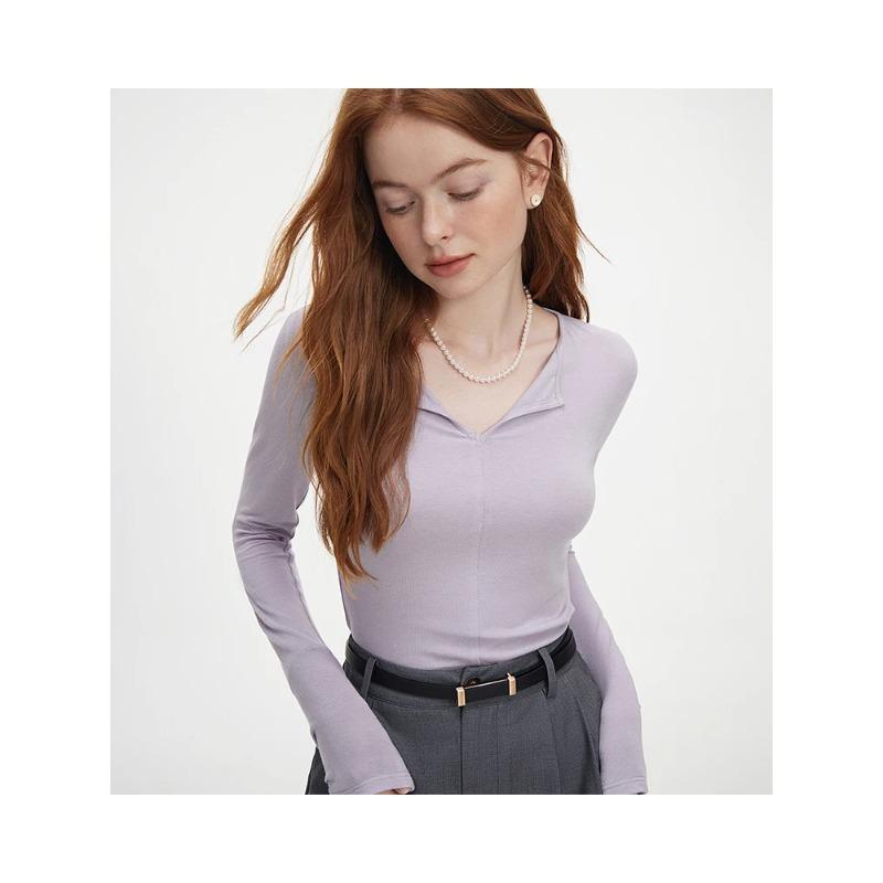 Свитер женский нижняя рубашка 2024 осень бежевый универсальный тонкий пуловер топы V-образный вырез тонкий хлопковый пуловер серый свитера 24FS13097