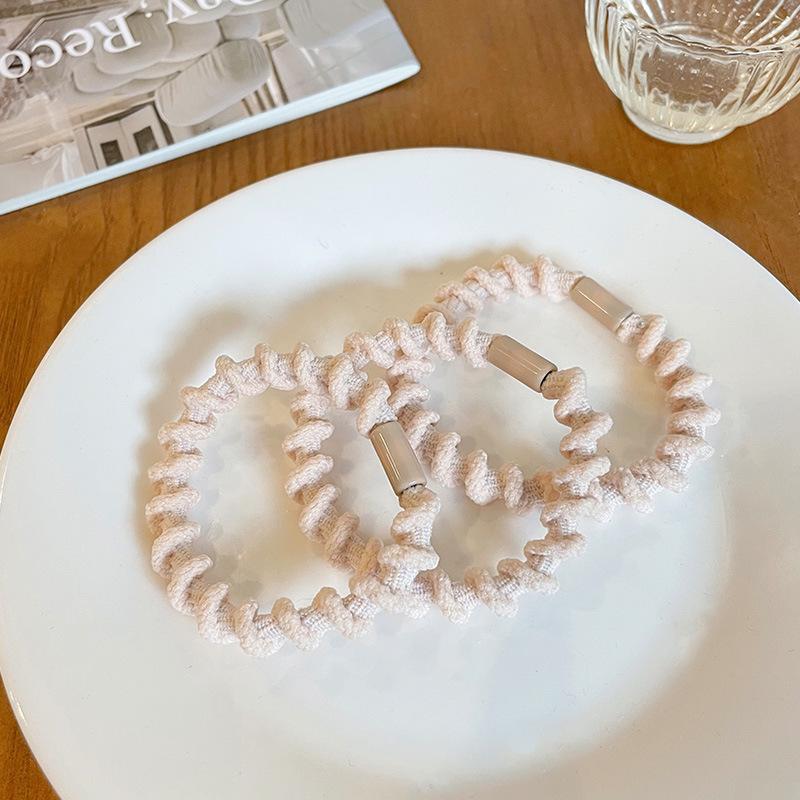 Прочная высокоэластичная веревка для волос для женщин: Простая резинка для волос с ниткой для осени и зимы, идеально подходит для высоких хвостов.