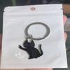 Unconvinced Kitten Keychain Cartoon Funny Stainless Steel Keychain Middle Finger Black Cat Pendant Car Keychain Gift