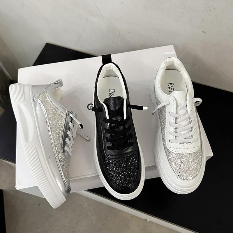 Женские весенние новые универсальные туфли на платформе, дышащие, с толстой подошвой, с круглым носком, на мягкой подошве, кроссовки, с яркой поверхностью, повседневная обувь 36-40