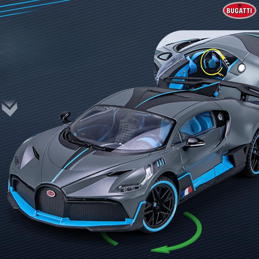 1/18 Bugatti Divo Super Toy Car Model Diecast Miniature Racing Model Doors Opening Sound Light Collection Gift for Boy Children