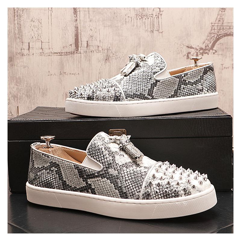 Мужская мода шипы заклепки обувь слипоны принт змеиной кожи заклепки обувь мягкая кожа балетки кисточки лоферы дизайнерская обувь мужская