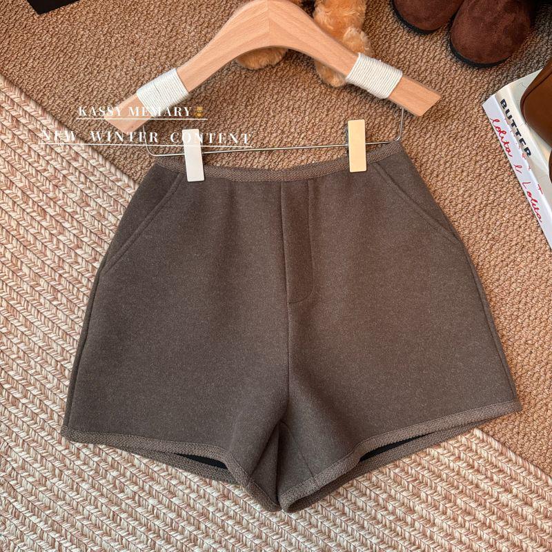 Women's Thickened Woolen High-Waisted Wide-Leg A-Line Shorts - Autumn/Winter 2025
