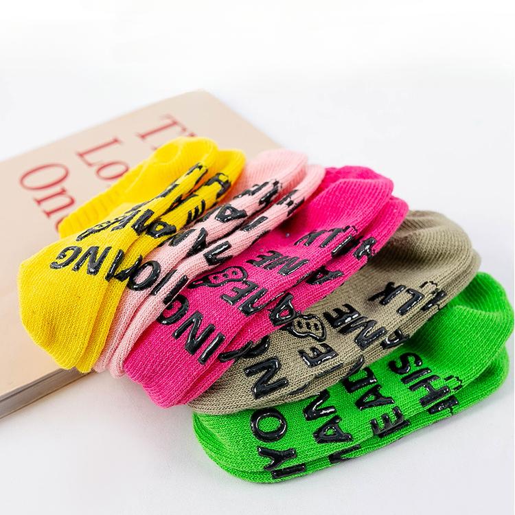 Милые детские носки-тапочки, дышащие хлопковые резиновые противоскользящие носки до щиколотки для мальчиков и девочек, носки для новорожденных и малышей, детские носки для детей 0-7 лет