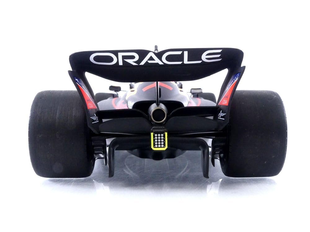 Minichamps Масштаб Oracle RB18 Ферстаппен Венгрия Гран-при 2022 Победитель Готовое изделие 1/18