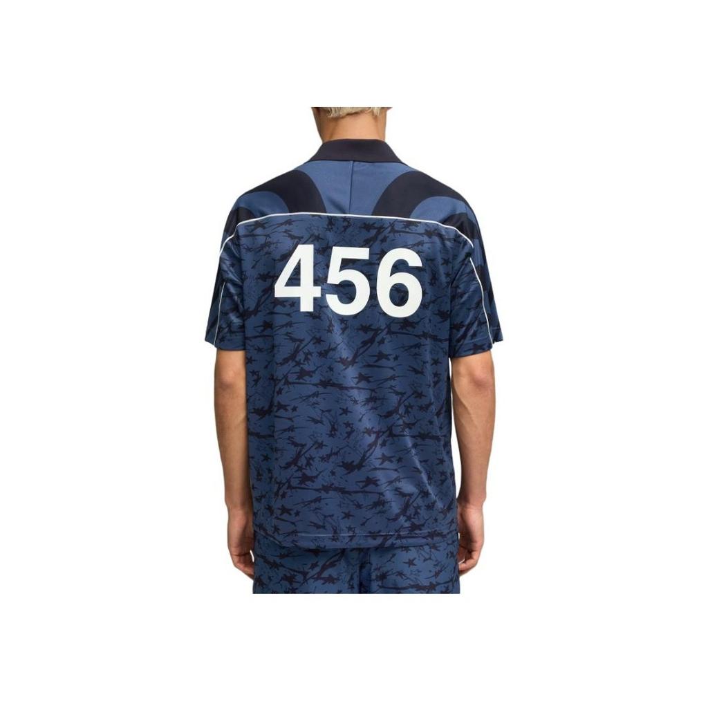 Puma X Коллаборация Squid Game SS25 Модная универсальная футболка с V-образным вырезом и коротким рукавом Мужские топы 630707-16