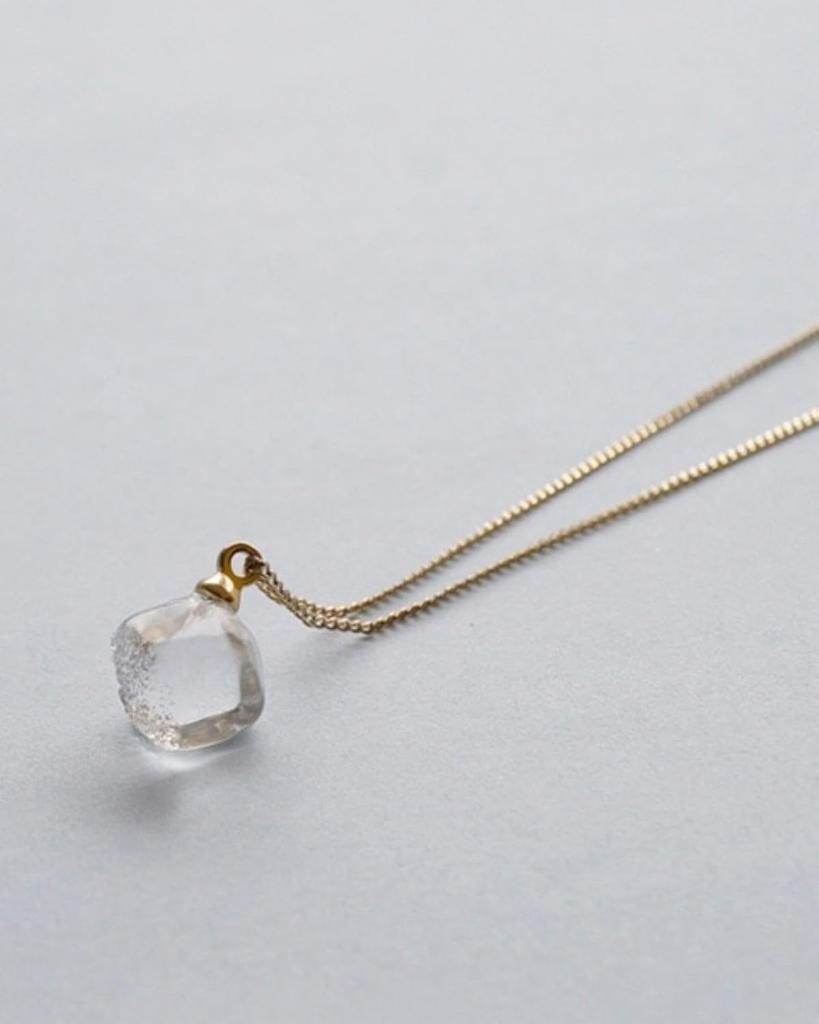 [Set] 2-piece set (HARIO Lampwork Factory Melty Cube Necklace HAA-MC-001N, Gift Bag with Ribbon)