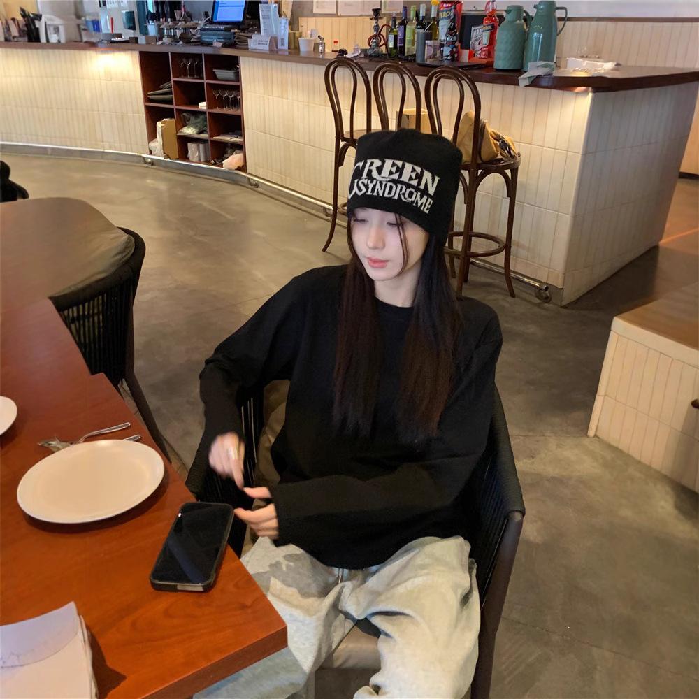 Простой и универсальный белый свитер с футболкой с длинными рукавами внутри, женская осенняя повседневная свободная рубашка облегающего кроя с тонким низом