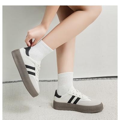 Маленькие белые туфли женские платформа 2025 весна и осень новые кроссовки Форреста Гампа с увеличением роста повседневные кеды на платформе маффин на шнуровке одинарные туфли