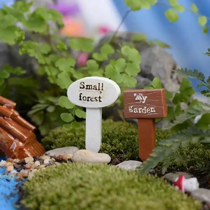 1 Pcs Miniatures Fairy Garden Small Wooden Plaque Resin Sign Board Bonsai Figurines Micro Landscape Creative Gifts Accessories