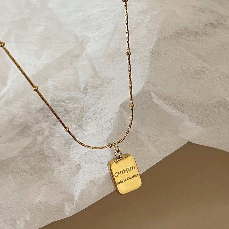 2023 New Cold Style Gold Square Pendant Necklace for Women - Simple Clavicle Chain Design