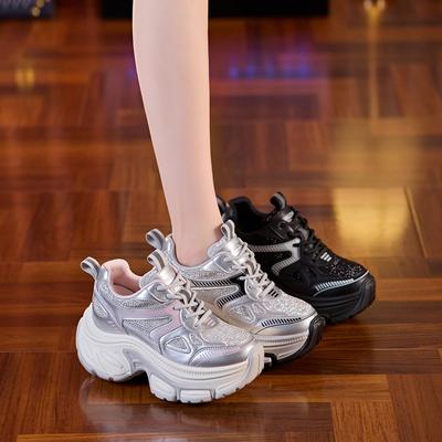 Женская обувь – Кроссовки