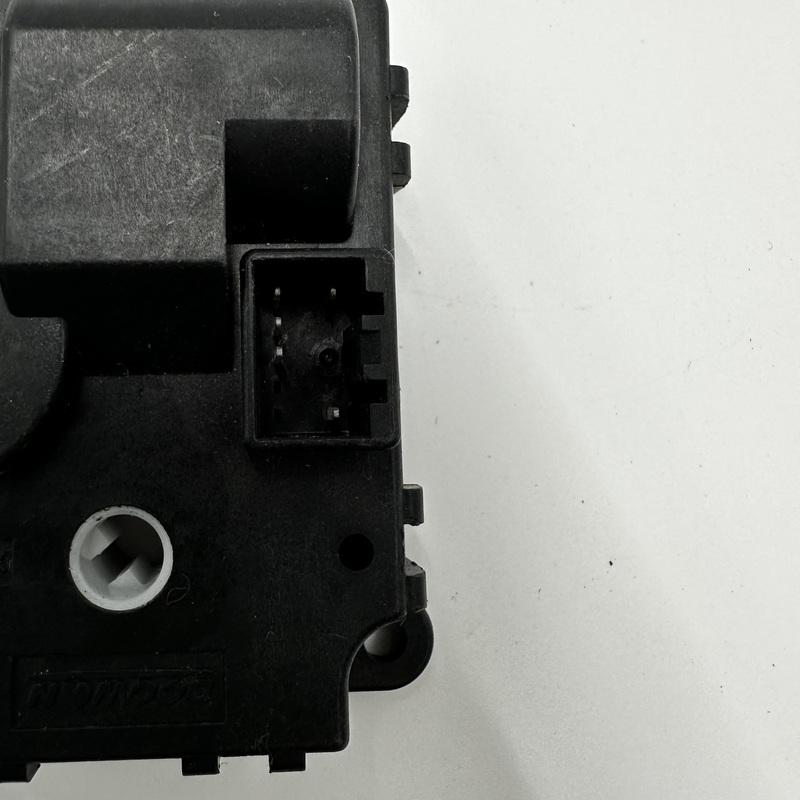 971542F000 97154-2F000 ПРИВОД-РЕЖИМ Для Kia Cerato 2003 - 2009 Мотор переключения направления потока холодного и теплого воздуха