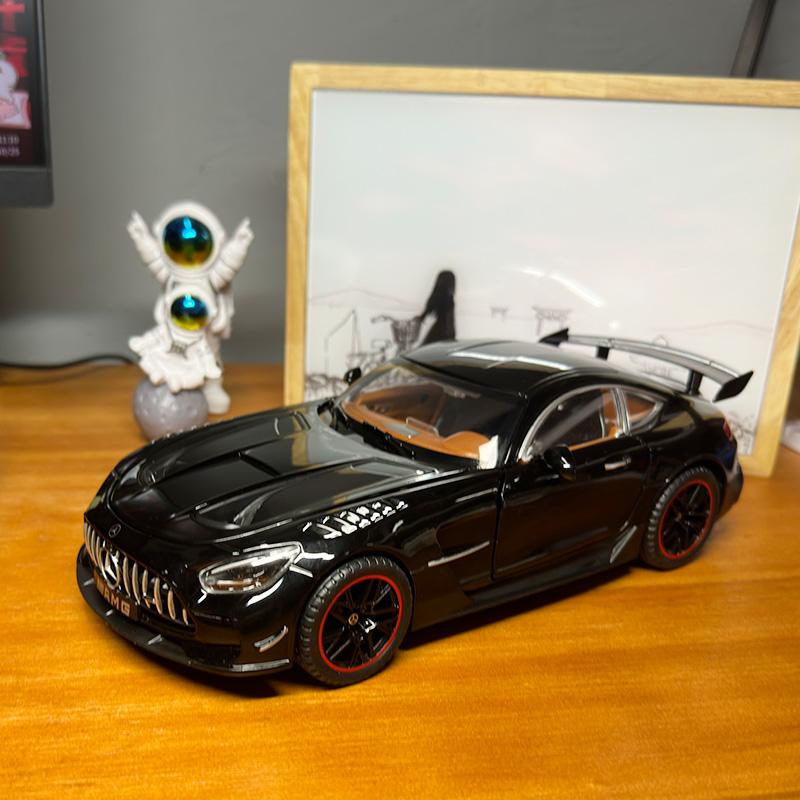 1/18 BENZ AMG крутая спортивная машина, модель из сплава, крутой звук и свет, детализированный салон, воссоздание деталей, изысканное настольное украшение