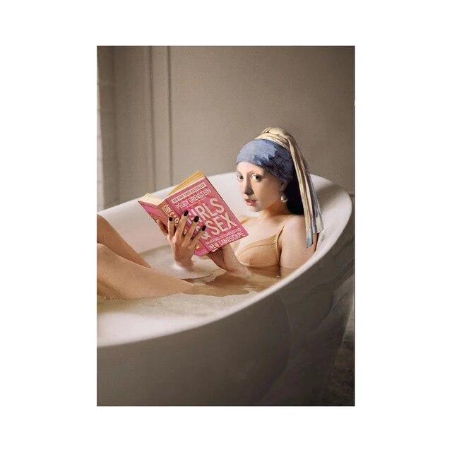 Жемчужная девушка лежит в ванне, холст, картина, забавные селфи, женские постеры для бара, кафе, клубной комнаты, современные декоративные фотографии для дома без рамки