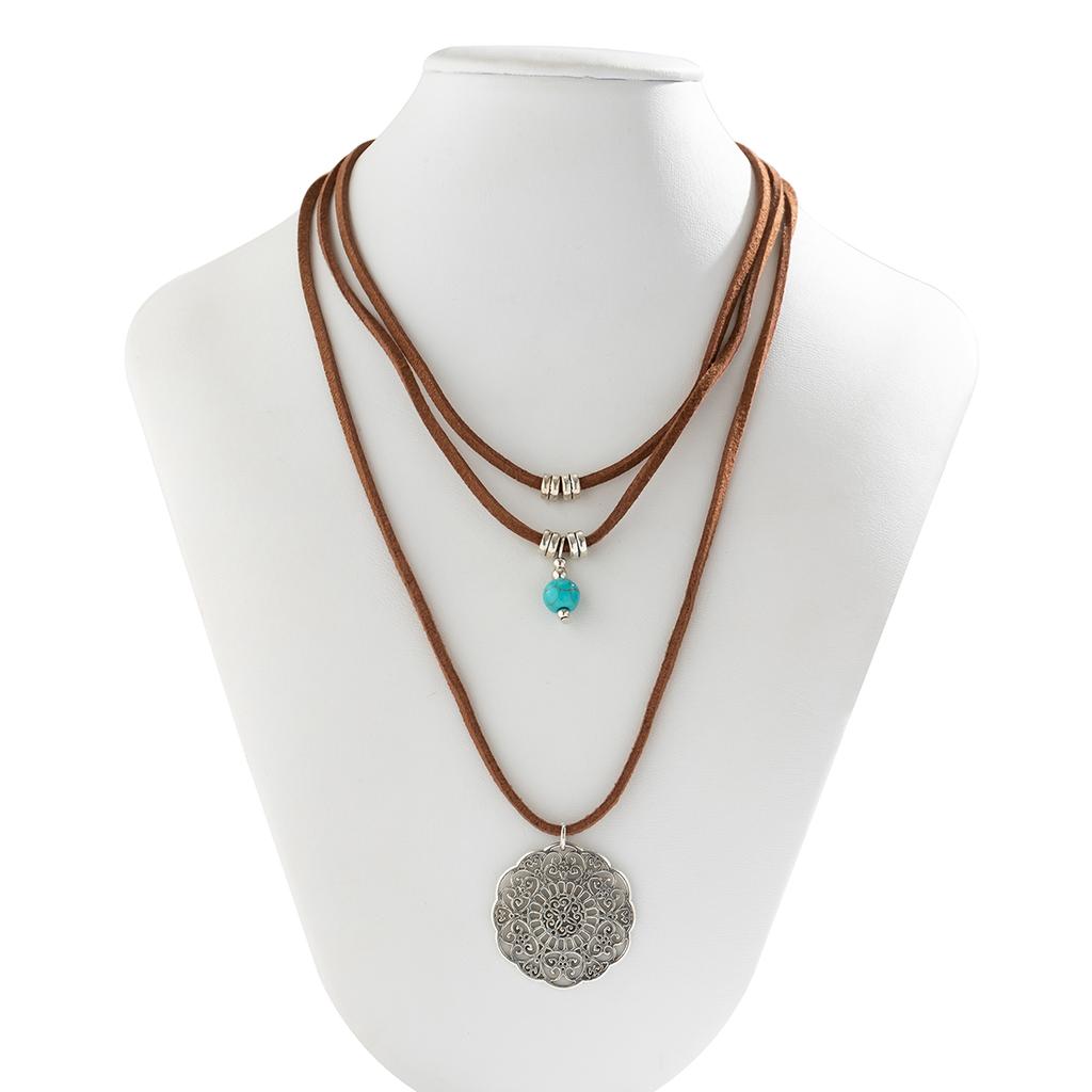 Salircon Boho Multi-layer Korean Velvet Necklace Fashion Geometric Hollow Pattern Metal Pendant Necklace for Women Punk Jewelry
