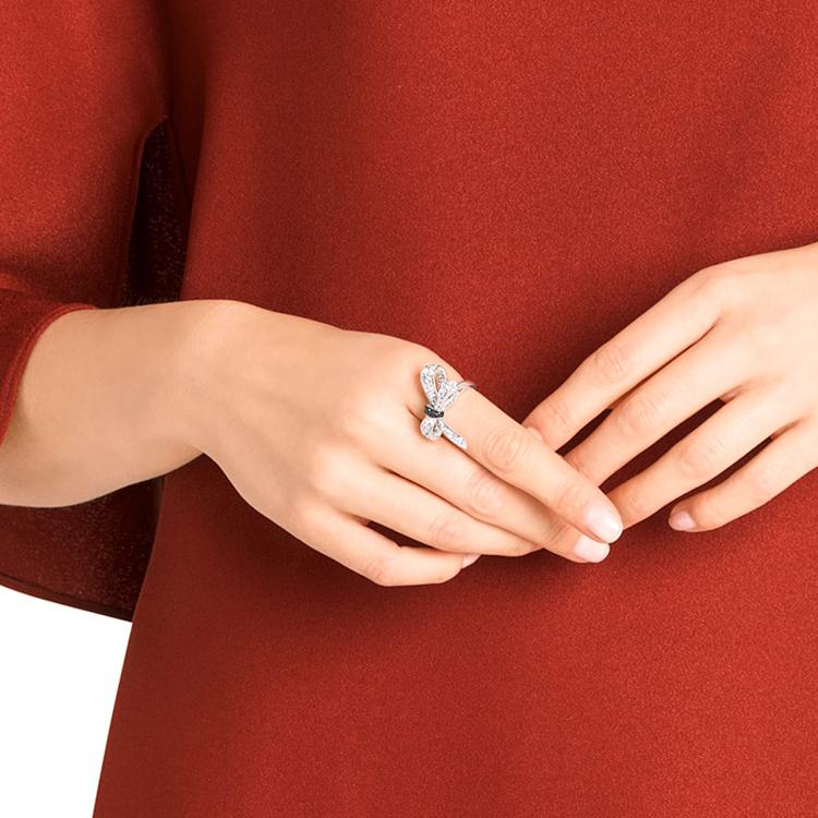 Swarovski Кольцо Элегантная Богиня с Бантом Женские кольца Серебро 5444827+5412678+5444826