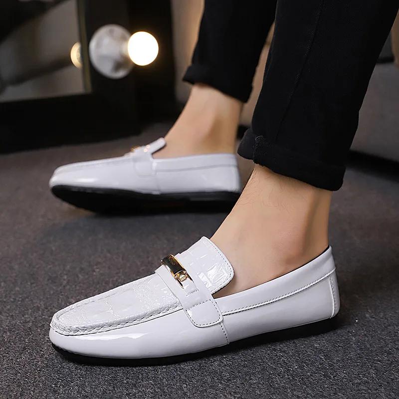 Fashion Men Patent Leather Loafers Casual Flats Driving Shoes Brand Designer Summer Autumn Man Moccasins Slip On Shoes Mocasines Hombre