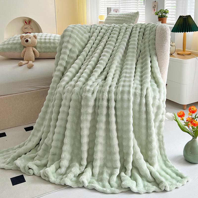 White Luxury Imitation Fur Plush Blanket Warm Super Soft Blankets Bed Sofa Cover Fluffy Throw Blanket for Bedroom Couch Travel