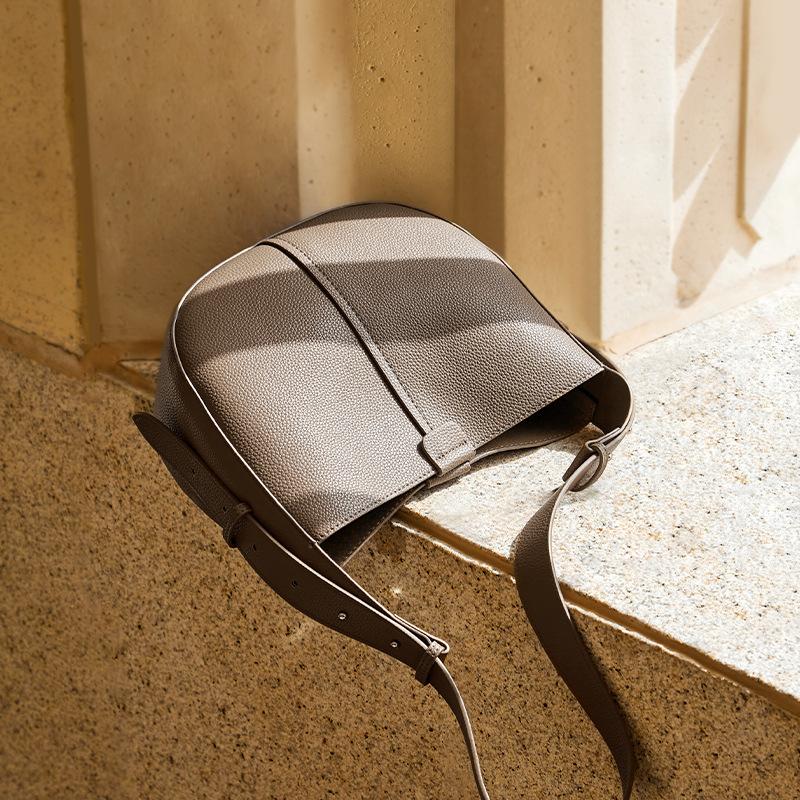 Mrs. Qiao Bag 2025 New Genuine Leather Bucket Bag for Women Autumn Winter Crossbody Bag Trendy Soft Leather Women's Shoulder Bag