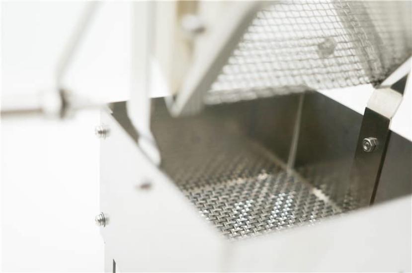 Desirable Home Coffee Roaster, Far-Infrared, Compact, Manual Rotation, with Handle, Premium Titanium 3.5mm Mesh