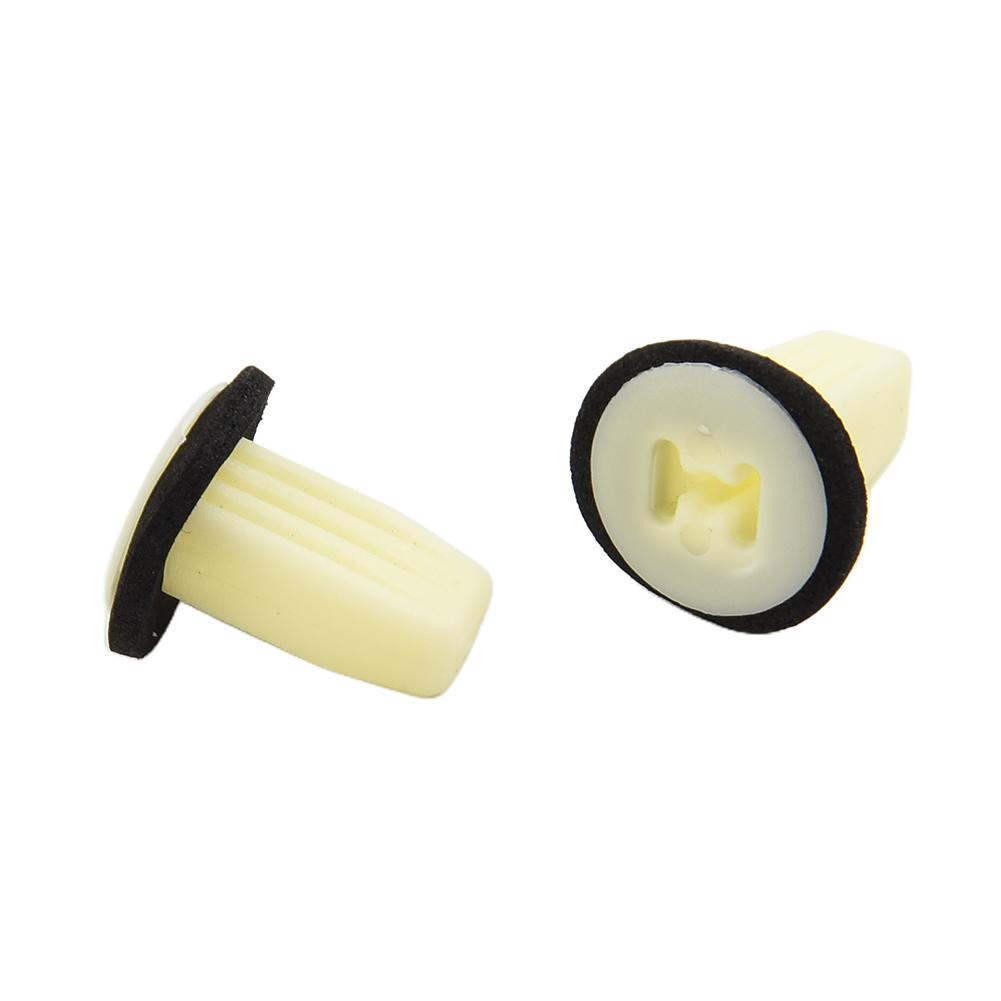 For Focus MK2 04 - 11 Clips Replacement Tail Light