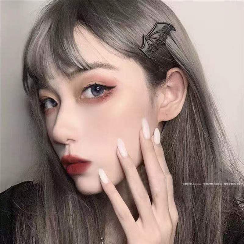 1 Pair Gothic Bat Wing Hair Clip - Punk Y2K Side Clip for Fringe, Dark Sweet Style