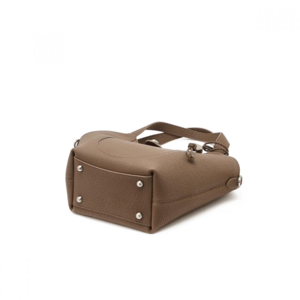 Daks Leather Logo Tote Bag Beige Dcba6f411i2