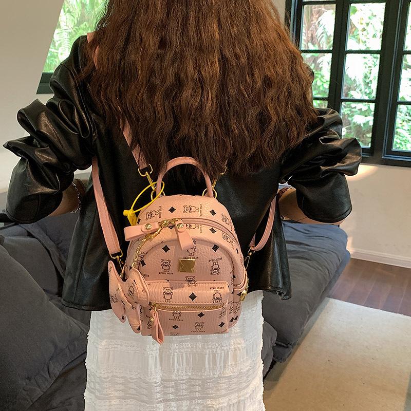 Fashion niche backpack women's 2025 new foreign style summer popular large-capacity girls college students portable backpack