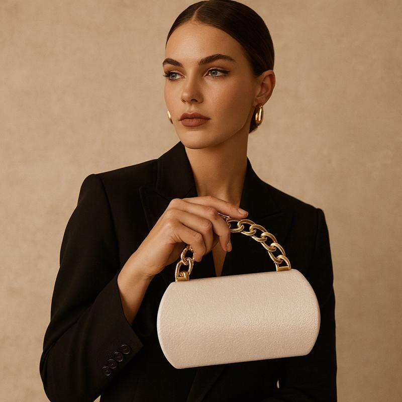 2025 New Fashion Design Women Exaggerated Large Iron Chain Evening Clutch Bag High-end Party Handbag Lady Banquet Crossbody Bag