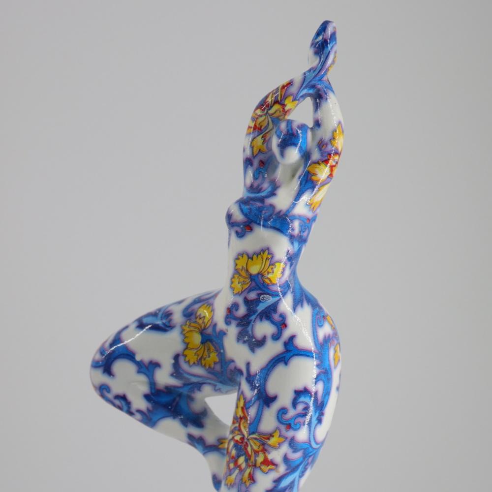 Граффити Йога Леди Фигурки Цветные Абстрактные Танцующая Сексуальная Женщина Скульптура Смоляная Фигура Статуэтка Декор для Дома Гостиной Рабочего Стола