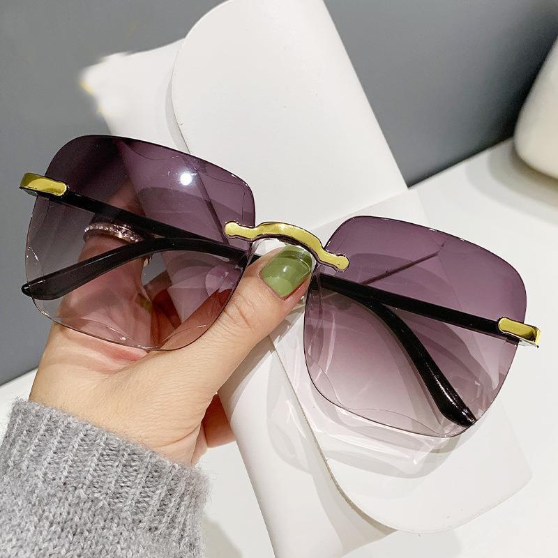 Fashion Lady Oversize Rimless Square Sunglasses Women Men Big Glasses Gradient Sun Glasses