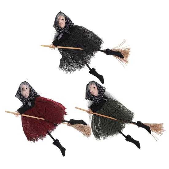 Маленькая кукла ведьма на Хэллоуин, подвесное украшение ведьма, декоративная фигурка летающей ведьмы на метле для декора дома, кухни, дерева, для помещений и улицы