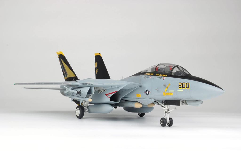 ВМС США Tomcat Фрилансеры Авиабаза Ацуги Пластиковая модель Platz/Italeri 1/48 F-14A VF-21 TPA-30