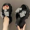2025 New Bow Slippers Women's Rhinestone Open-toed Thick-bottomed One-word Drag Cross-band Outer Wear Sandals Ins Tide