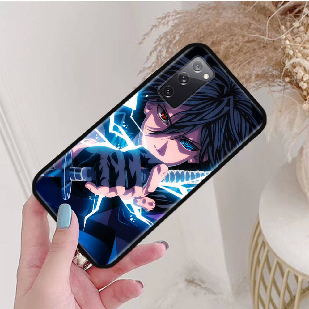 Черный чехол для iPhone 16 15 Plus 14 13 12 11 Pro 8 6 SE XR XS Max P30 Nova 5T Y5P Y6 Y7 Y8P Y9 Realme C30 C33 C31 W-80 Наруто Учиха Саске