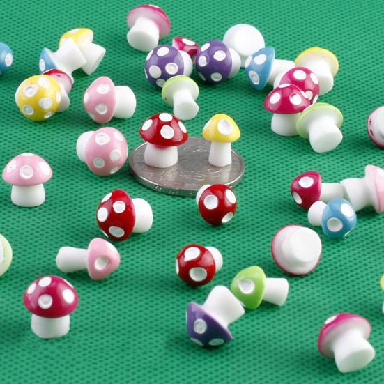 10Pcs/Set Miniature Mushroom Ornament Simulated Mini Mushroom Figurine Colored Mushroom Statue for Potted Plants Micro Landscape
