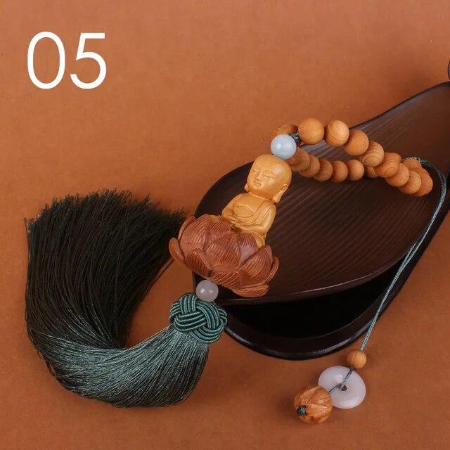 Chinese Style Wooden Carved Lotus Buddha Statue Car Pendant Creative Lucky Fortune Jewelry Decor Xmas Charming Car Accessories
