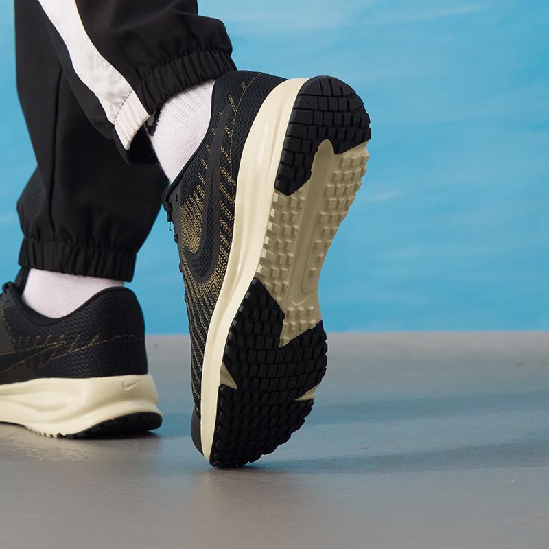 Nike Мужские кроссовки для шоссейного бега HM9594-010